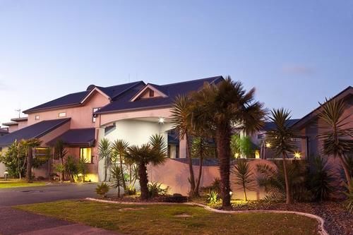 Aquarius Motor Motel